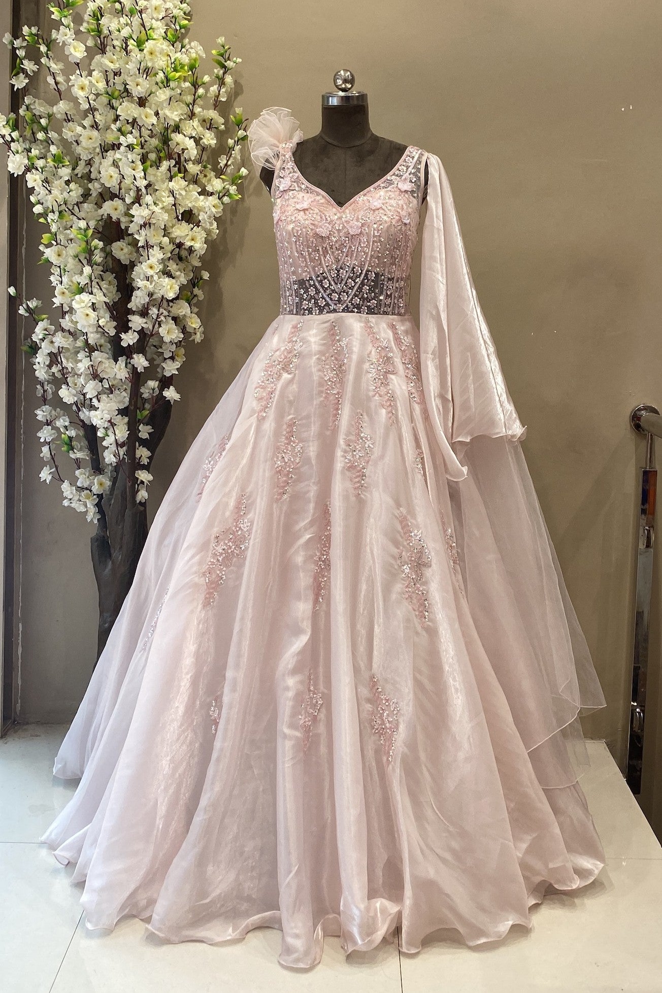 pink tissue dress A soft blush pink tissue silk dress paired with a pastel embroidered dupatta, blending shimmer with delicate shades for an elegant, graceful look. . . . DM for order & queries . . .